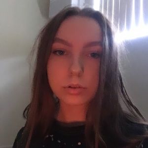 Meet your Posher, Desiree